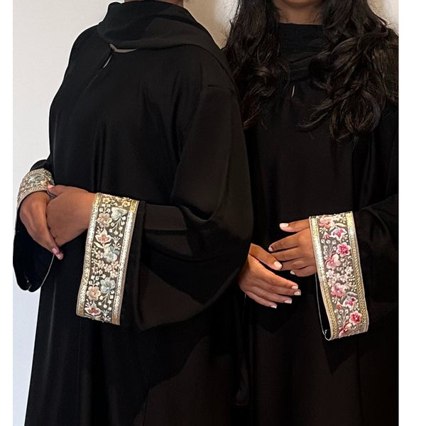 FLOWER BLOOM CLOSED ABAYA PINK