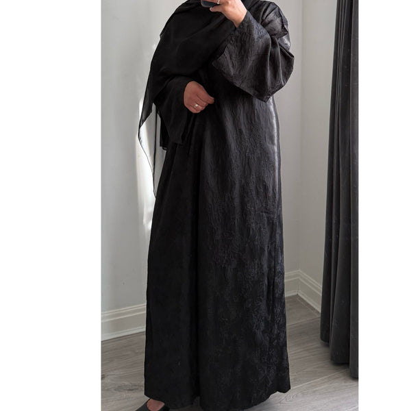 DEENA JACQUARD OPEN ABAYA WITH BUTTONS BLACK