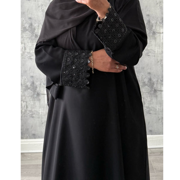 DUA CLOSED ABAYA WITH POCKET