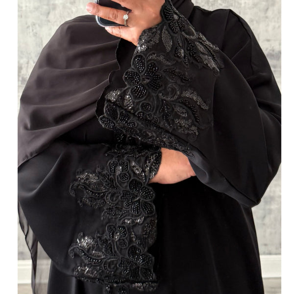 LUXE AMIRA LACE OPEN ABAYA WITH BUTTONS
