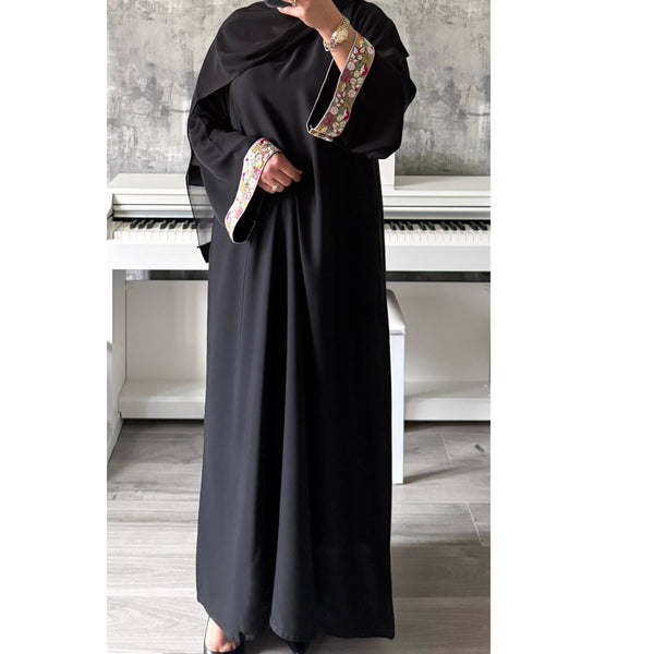 SAFAA CLOSED ABAYA WITH STONES AND GEMS - Pink