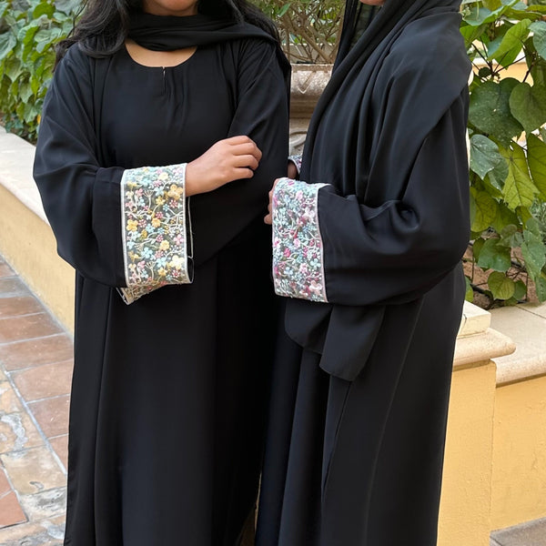 FLOWER GARDEN CLOSED ABAYA YELLOW