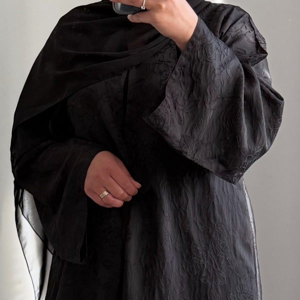DEENA JACQUARD OPEN ABAYA WITH BUTTONS BLACK