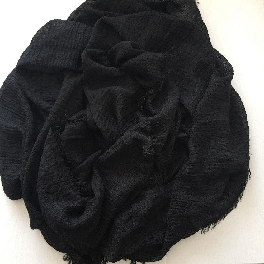 CRIMP HIJAB BLACK