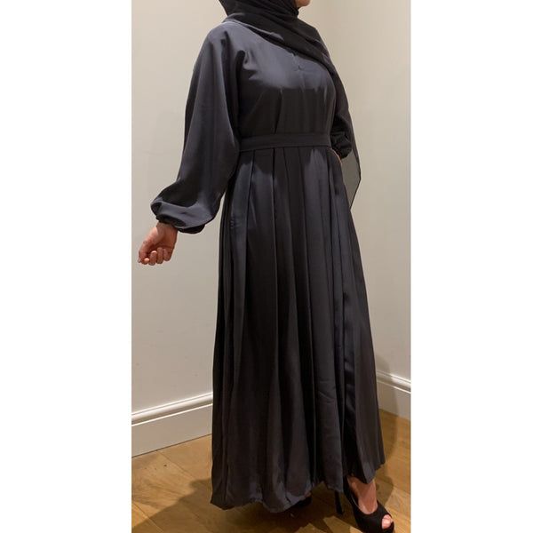 PLEATS ABAYA DARK GREY