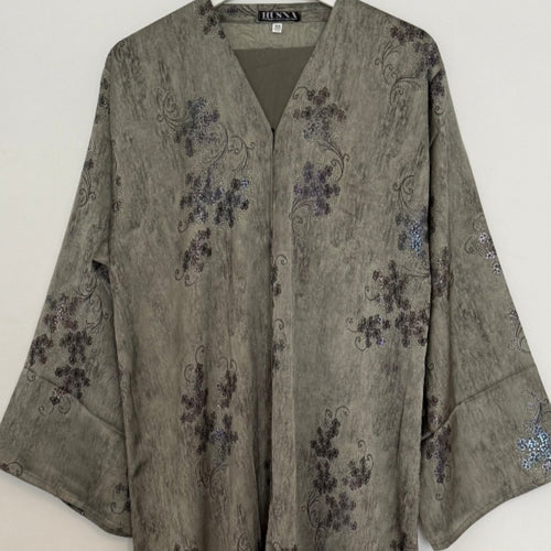 LIMITED EDITION HIBA OPEN ABAYA WITH BUTTONS - GREEN
