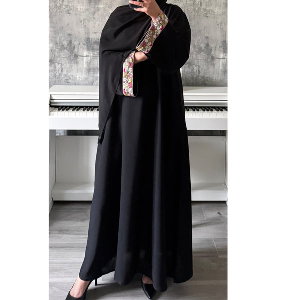SAFAA CLOSED ABAYA WITH STONES AND GEMS - Pink