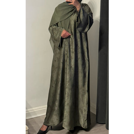 BLACK CLOSED ABAYA WITH STONES - LILAC