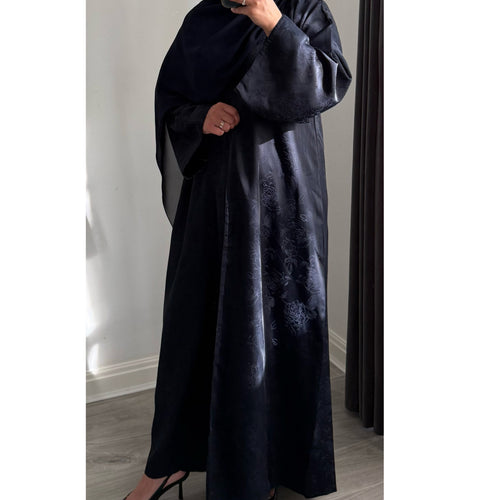 DEENA JACQUARD OPEN ABAYA WITH BUTTONS NAVY