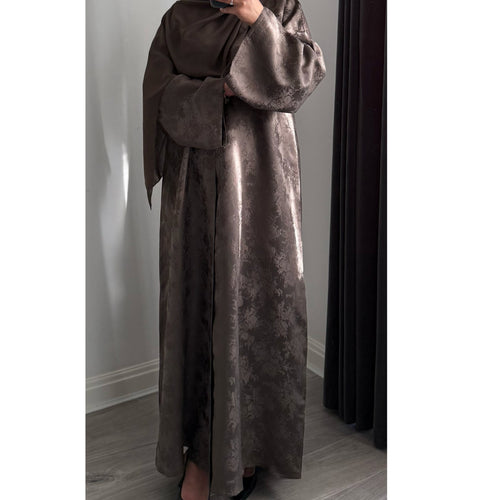 DEENA 2.0 JACQUARD OPEN ABAYA WITH BUTTONS STONE/BEIGE
