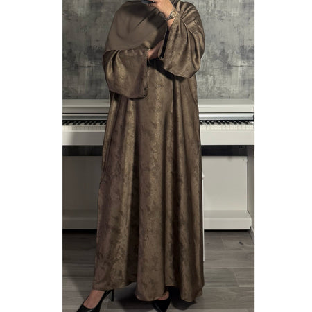 BLACK CLOSED ABAYA WITH STONES - LILAC