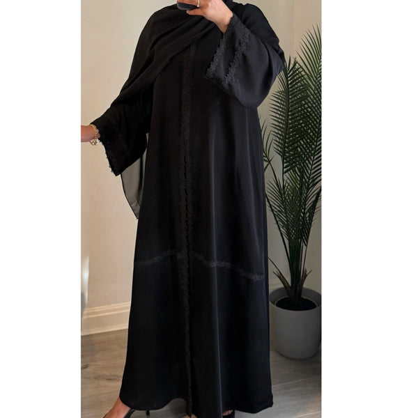 DAISY LACE OPEN ABAYA WITH BUTTONS