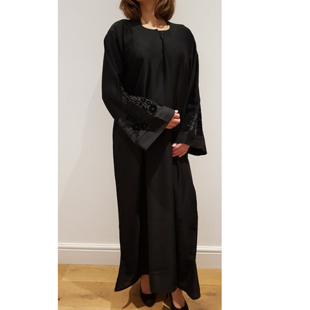 JANNAT EMBELLISHED ABAYA WITH BUTTONS