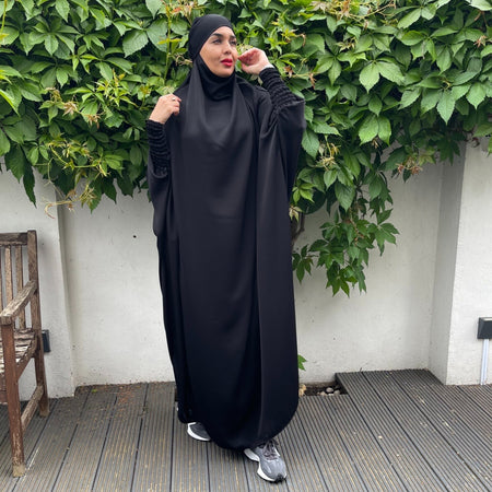 JANNAT EMBELLISHED ABAYA WITH BUTTONS